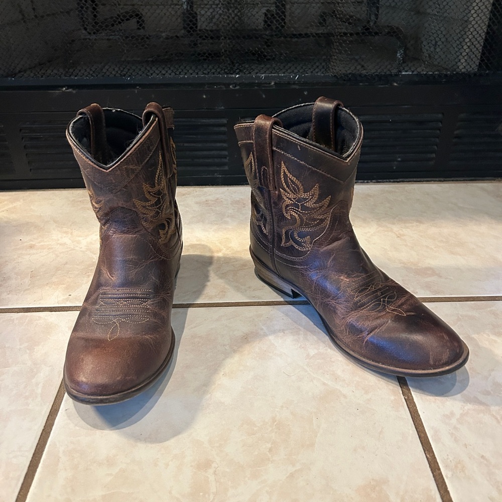 Dingo Women’s Western Boots 8.5